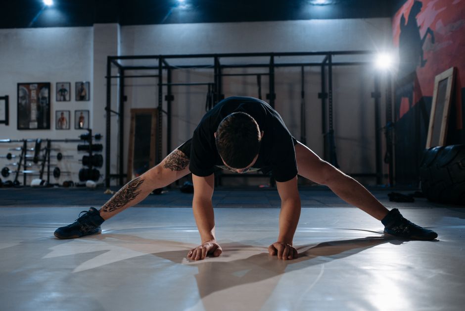 Warming Up Before You Lift: What Actually Works